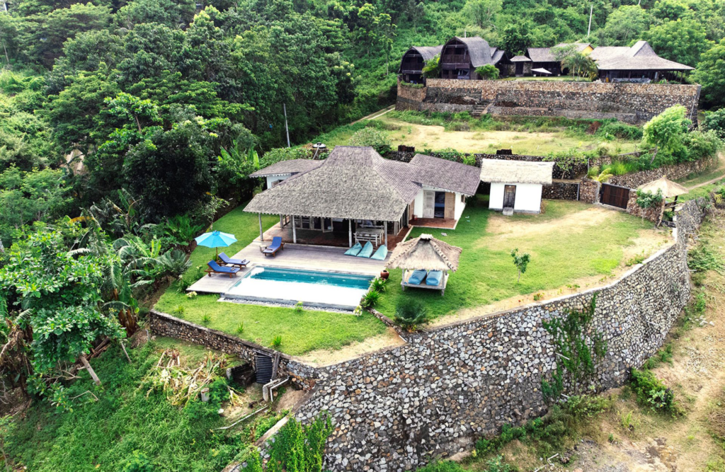 Noel Forseas, creative lifestyle photographer Bali. The top view of a small villa with pool.